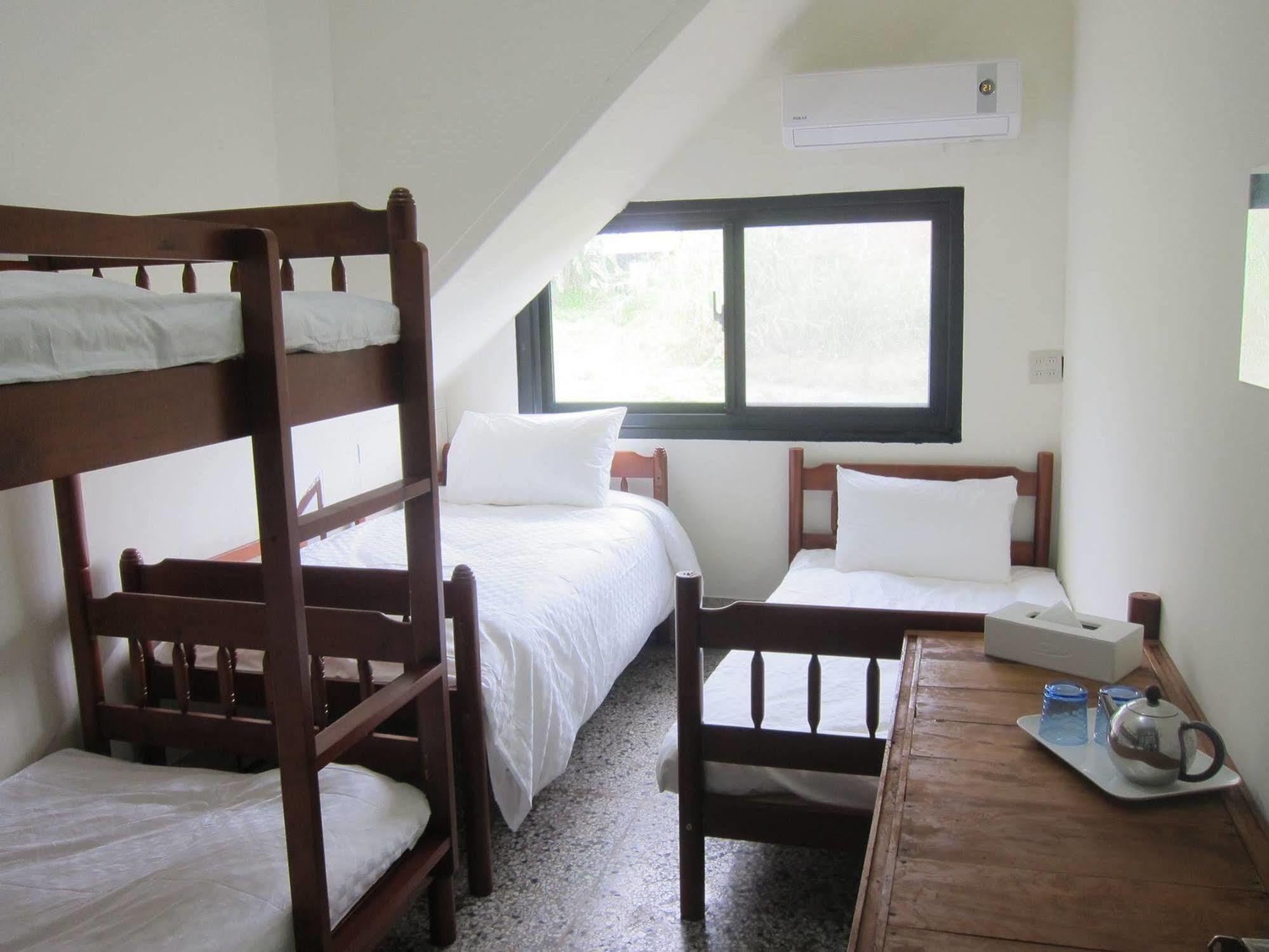 Runners' House Taitung Apartment Changbin Bagian luar foto